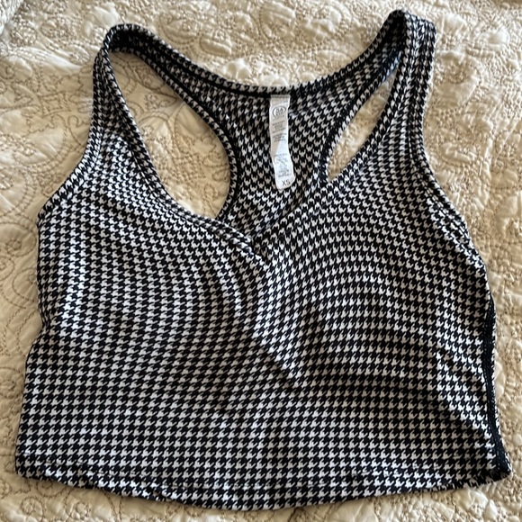 SAGE Set of 2 Sports Bras - Picture 2 of 8